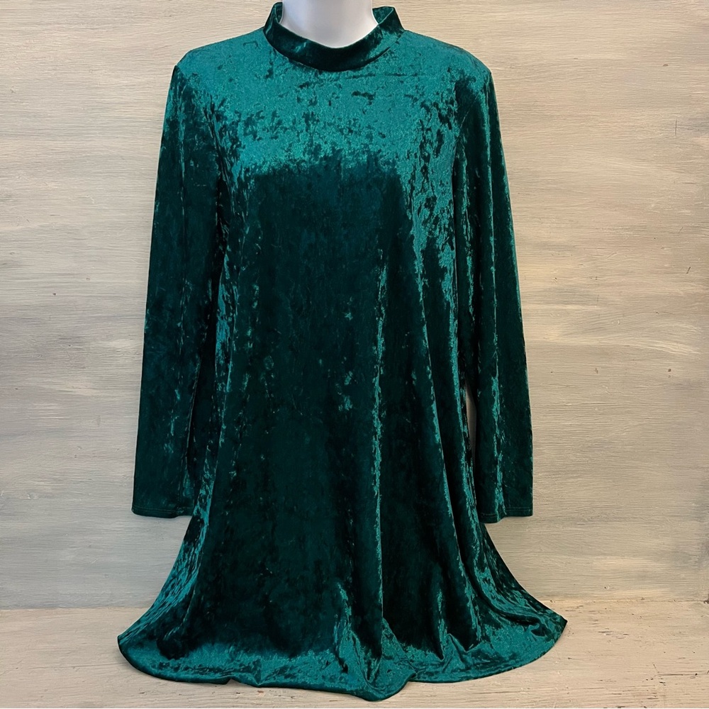 Tiana B. Emerald Green Crushed Velvet Long Sleeve Mini‎ Dress Size 10 GC